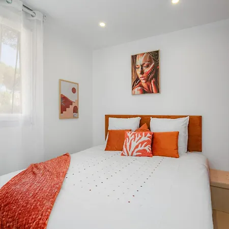 度假居 O Soleil Bright With Terrace And Private Parking