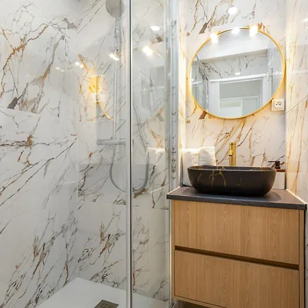 O Soleil Bright With Terrace And Private Parking * Агд