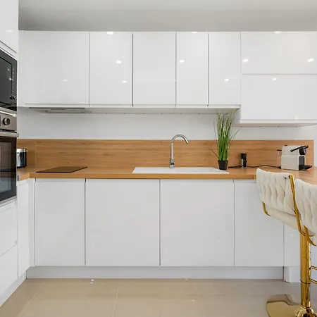 O Soleil Bright With Terrace And Private Parking Будинок відпочинку *