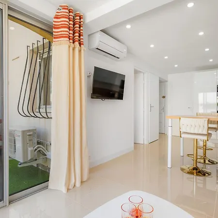 Dom wakacyjny O Soleil Bright With Terrace And Private Parking *