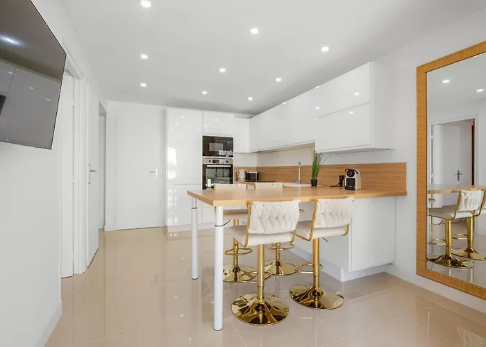 O Soleil Bright With Terrace And Private Parking * 阿格德