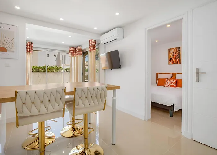 O Soleil Bright With Terrace And Private Parking 度假居